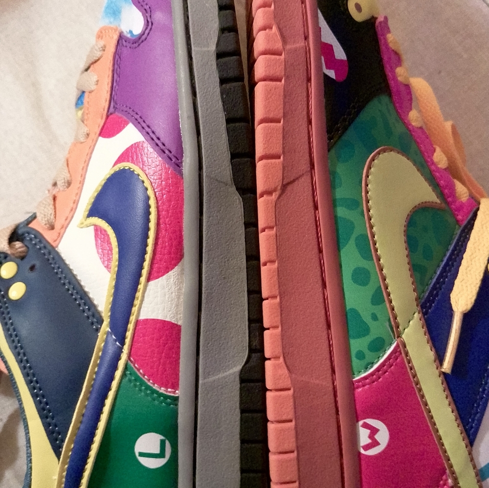 Nike Dunk Low What the Super Mario Sneakers Sz 9.5 - Picture 13 of 15